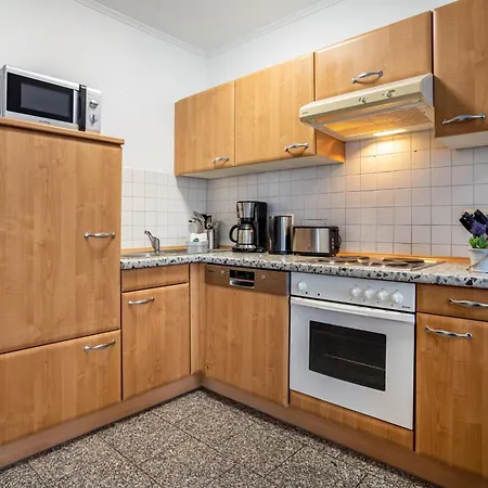 Haus Huegel - 3 * 빈츠