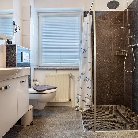 Apartment Haus Huegel - 3 *